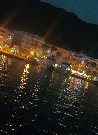 - Gece Eylencesi ( Günbatımı Tekne Turu) - 20:30 - 24:00